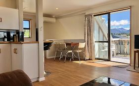 Family Apartment With Mountain Views